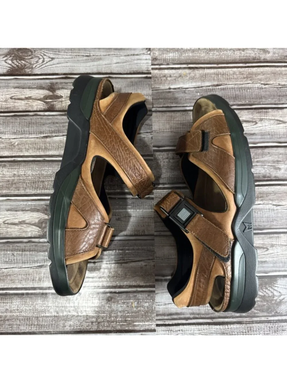 Mephisto Men’s Size 45 EU Size 12 US Leather  Chestnut Shark Sandals
